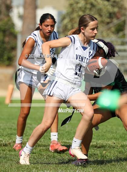 Thumbnail 3 in Venice vs Eagle Rock photogallery.