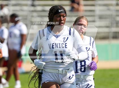 Thumbnail 2 in Venice vs Eagle Rock photogallery.