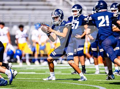 Thumbnail 2 in JV: Serrano @ Los Osos photogallery.