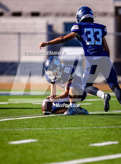 Thumbnail 1 in JV: Serrano @ Los Osos photogallery.
