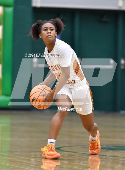 Thumbnail 2 in Centennial vs. Clovis West (St. Mary's MLK Showcase) photogallery.