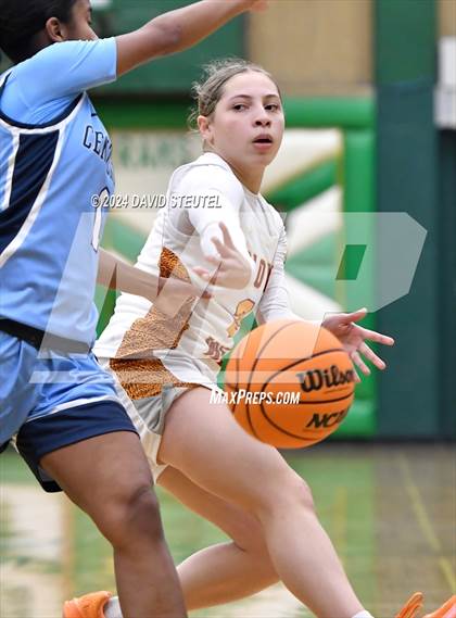Thumbnail 2 in Centennial vs. Clovis West (St. Mary's MLK Showcase) photogallery.