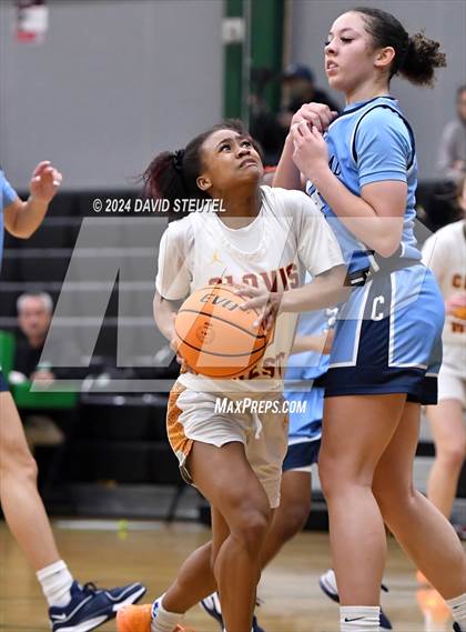 Thumbnail 3 in Centennial vs. Clovis West (St. Mary's MLK Showcase) photogallery.