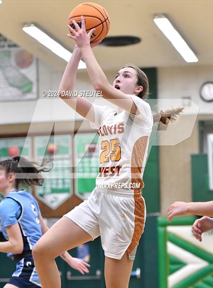 Thumbnail 2 in Centennial vs. Clovis West (St. Mary's MLK Showcase) photogallery.