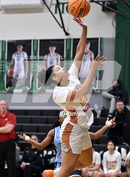 Thumbnail 3 in Centennial vs. Clovis West (St. Mary's MLK Showcase) photogallery.