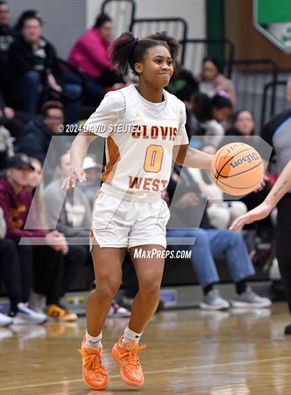 Thumbnail 1 in Centennial vs. Clovis West (St. Mary's MLK Showcase) photogallery.