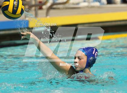 Thumbnail 1 in Carlmont vs St. Ignatius College Preparatory (Amanda MacDonald Tournament) photogallery.