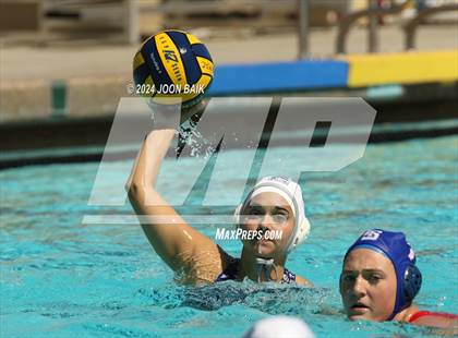 Thumbnail 3 in Carlmont vs St. Ignatius College Preparatory (Amanda MacDonald Tournament) photogallery.