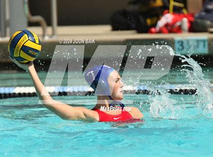 Thumbnail 3 in Carlmont vs St. Ignatius College Preparatory (Amanda MacDonald Tournament) photogallery.