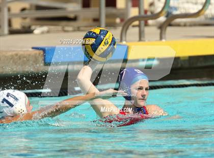 Thumbnail 1 in Carlmont vs St. Ignatius College Preparatory (Amanda MacDonald Tournament) photogallery.