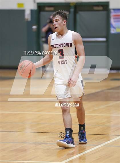 Thumbnail 1 in Commack vs Smithtown West  (NYSPHSAA Section XI Class AA Semifinal Championship)  photogallery.