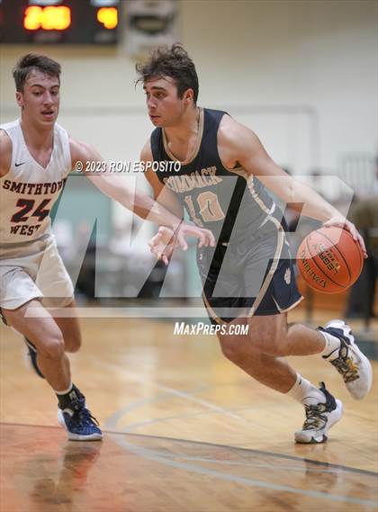 Thumbnail 2 in Commack vs Smithtown West  (NYSPHSAA Section XI Class AA Semifinal Championship)  photogallery.