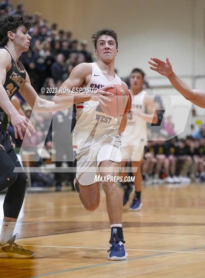 Thumbnail 1 in Commack vs Smithtown West  (NYSPHSAA Section XI Class AA Semifinal Championship)  photogallery.