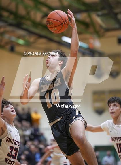 Thumbnail 2 in Commack vs Smithtown West  (NYSPHSAA Section XI Class AA Semifinal Championship)  photogallery.