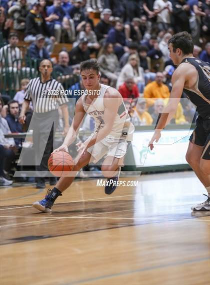 Thumbnail 3 in Commack vs Smithtown West  (NYSPHSAA Section XI Class AA Semifinal Championship)  photogallery.