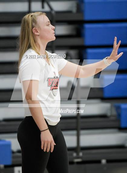 Thumbnail 2 in Imperial vs. Vista (Nike TOC Southwest) photogallery.