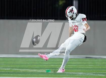 Thumbnail 1 in Argyle vs Walnut Grove (UIL Football 5A Division II Regional Semifinal) photogallery.