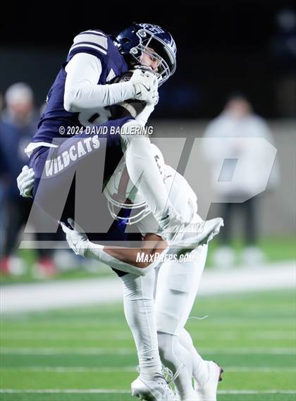 Thumbnail 3 in Argyle vs Walnut Grove (UIL Football 5A Division II Regional Semifinal) photogallery.