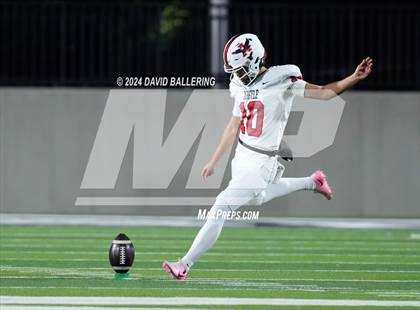 Thumbnail 3 in Argyle vs Walnut Grove (UIL Football 5A Division II Regional Semifinal) photogallery.