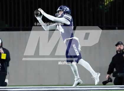Thumbnail 2 in Argyle vs Walnut Grove (UIL Football 5A Division II Regional Semifinal) photogallery.