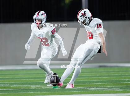 Thumbnail 3 in Argyle vs Walnut Grove (UIL Football 5A Division II Regional Semifinal) photogallery.