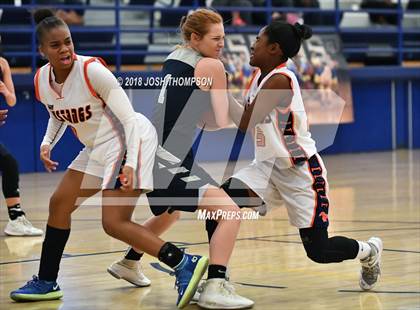 Thumbnail 3 in Roosevelt vs. Chino Hills photogallery.