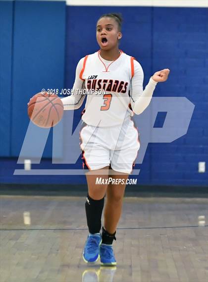 Thumbnail 3 in Roosevelt vs. Chino Hills photogallery.