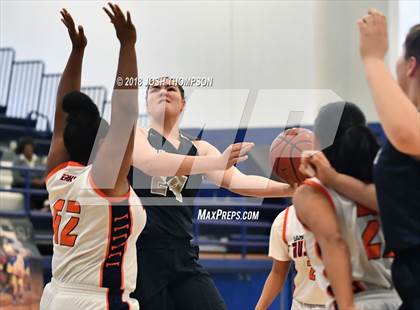 Thumbnail 2 in Roosevelt vs. Chino Hills photogallery.