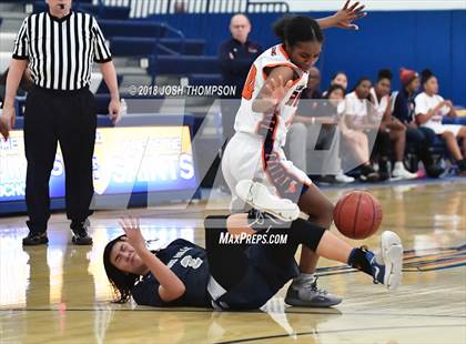 Thumbnail 2 in Roosevelt vs. Chino Hills photogallery.