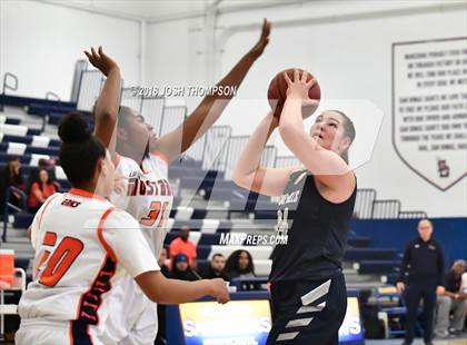 Thumbnail 2 in Roosevelt vs. Chino Hills photogallery.