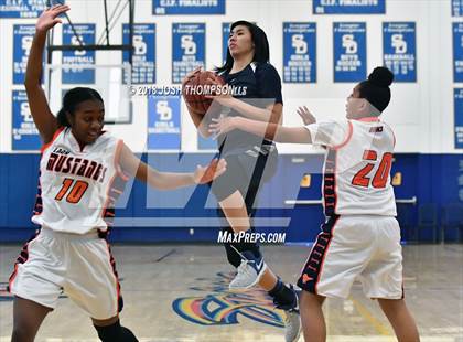 Thumbnail 2 in Roosevelt vs. Chino Hills photogallery.