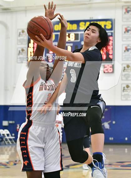 Thumbnail 2 in Roosevelt vs. Chino Hills photogallery.