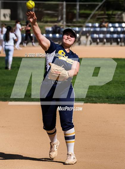 Thumbnail 3 in Calvary Chapel vs. Foothill (Laguna Hills Classic) photogallery.