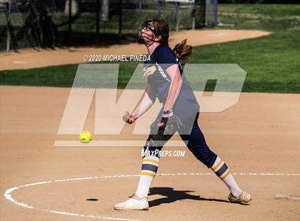 Thumbnail 2 in Calvary Chapel vs. Foothill (Laguna Hills Classic) photogallery.