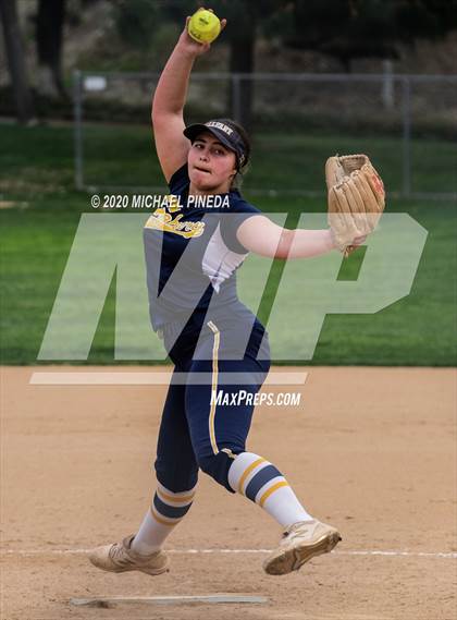 Thumbnail 3 in Calvary Chapel vs. Foothill (Laguna Hills Classic) photogallery.