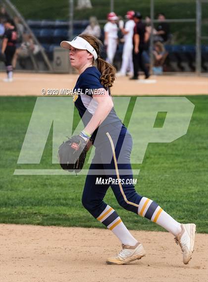 Thumbnail 2 in Calvary Chapel vs. Foothill (Laguna Hills Classic) photogallery.