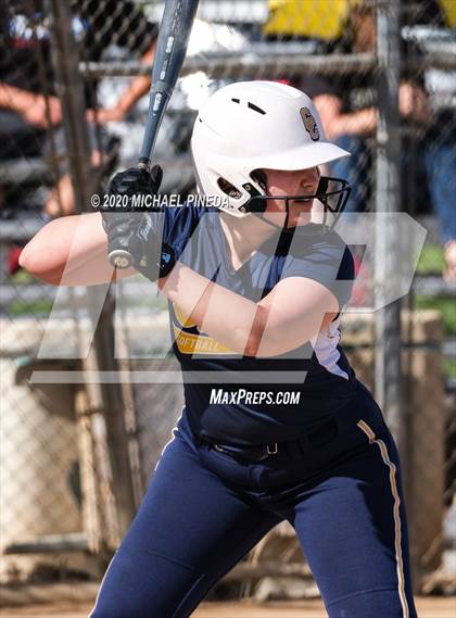 Thumbnail 2 in Calvary Chapel vs. Foothill (Laguna Hills Classic) photogallery.