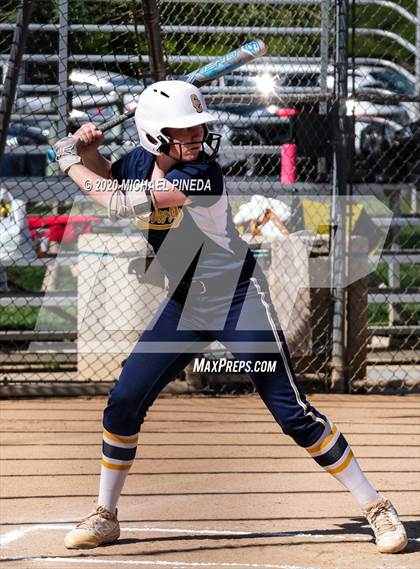 Thumbnail 2 in Calvary Chapel vs. Foothill (Laguna Hills Classic) photogallery.