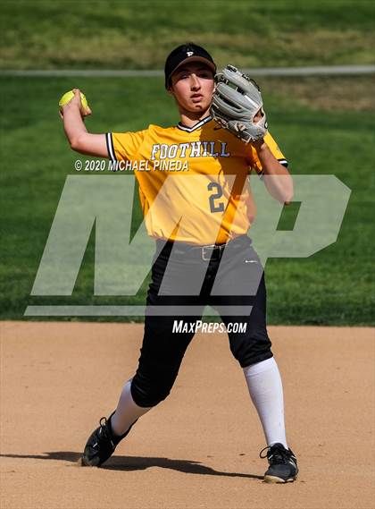 Thumbnail 2 in Calvary Chapel vs. Foothill (Laguna Hills Classic) photogallery.