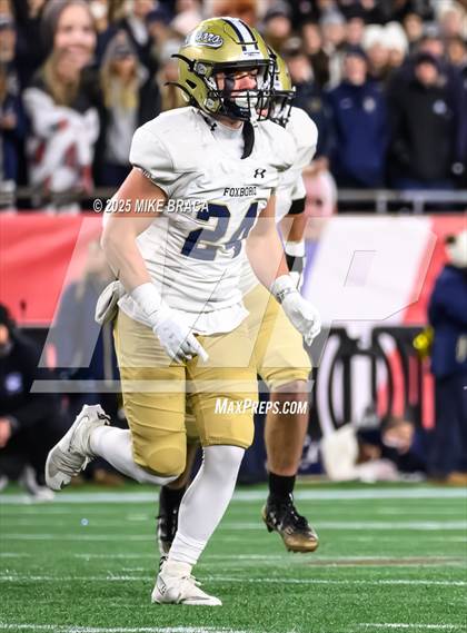 Thumbnail 3 in Foxborough vs Shawsheen Valley Tech (MIAA Division 5 Final) photogallery.