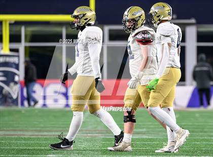 Thumbnail 3 in Foxborough vs Shawsheen Valley Tech (MIAA Division 5 Final) photogallery.