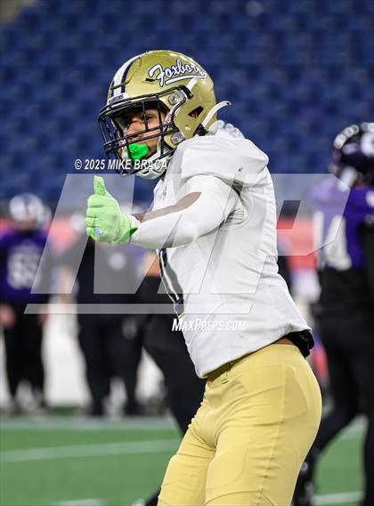 Thumbnail 1 in Foxborough vs Shawsheen Valley Tech (MIAA Division 5 Final) photogallery.