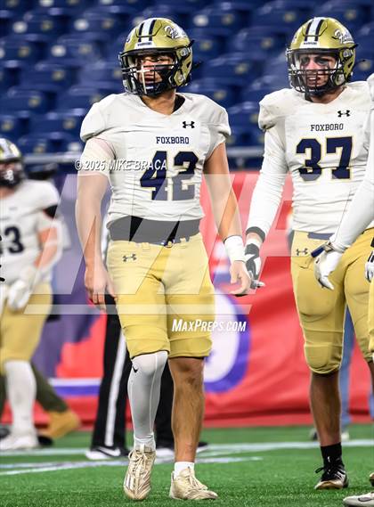 Thumbnail 1 in Foxborough vs Shawsheen Valley Tech (MIAA Division 5 Final) photogallery.