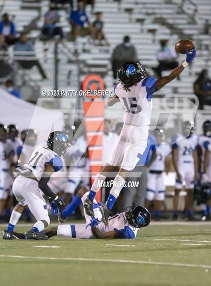 Thumbnail 2 in King @ Strake Jesuit photogallery.