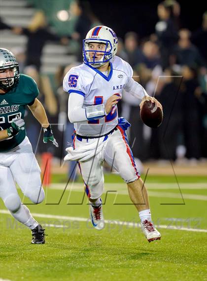 Thumbnail 3 in St. Ignatius vs. Granite Bay (CIF NorCal Regional D1 Final) photogallery.