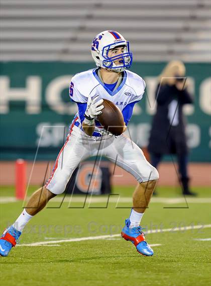Thumbnail 2 in St. Ignatius vs. Granite Bay (CIF NorCal Regional D1 Final) photogallery.