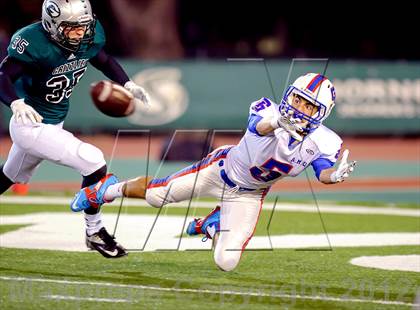 Thumbnail 2 in St. Ignatius vs. Granite Bay (CIF NorCal Regional D1 Final) photogallery.