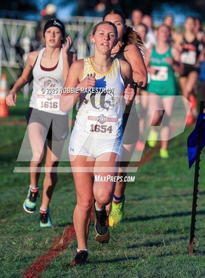 Thumbnail 1 in UIL 3A Girls Cross Country State Final photogallery.