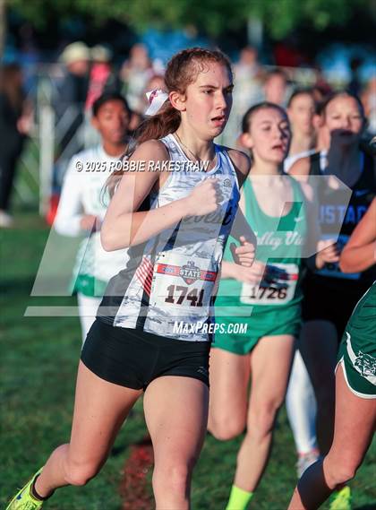 Thumbnail 3 in UIL 3A Girls Cross Country State Final photogallery.