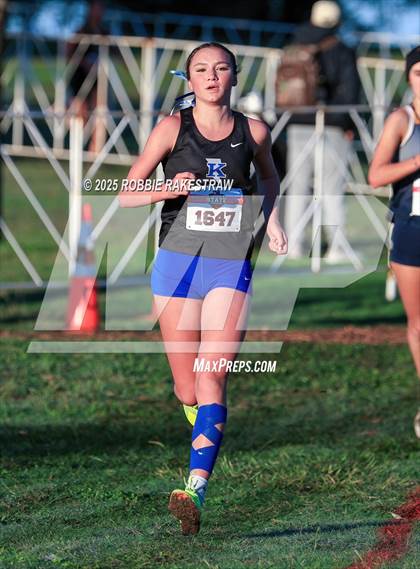 Thumbnail 2 in UIL 3A Girls Cross Country State Final photogallery.